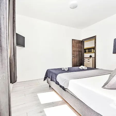 Jurica By Interhome
