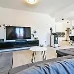 Semesterbostad Jurica By Interhome Vrsi