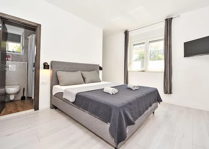 Semesterbostad Jurica By Interhome Vrsi