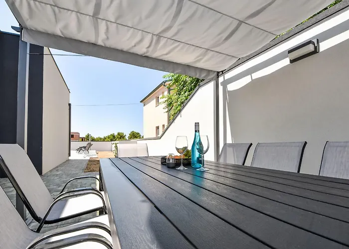 Dom wakacyjny Jurica By Interhome *