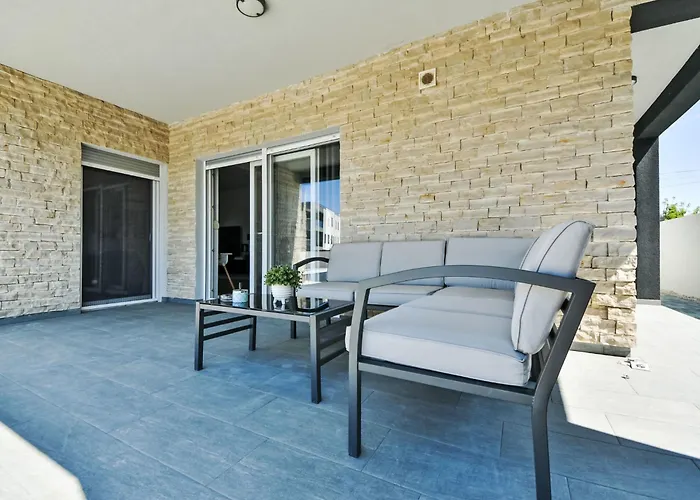 Semesterbostad Jurica By Interhome Vrsi